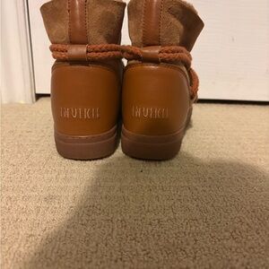 Inuikii Kids Tan and Brown Boots